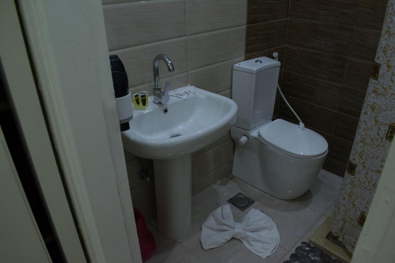 Crown Hotel ไคโร ภายนอก รูปภาพ